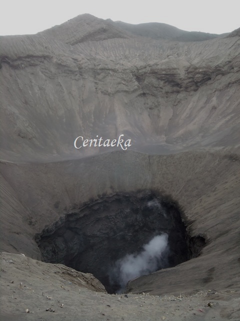 Kawah Gunung Bromo