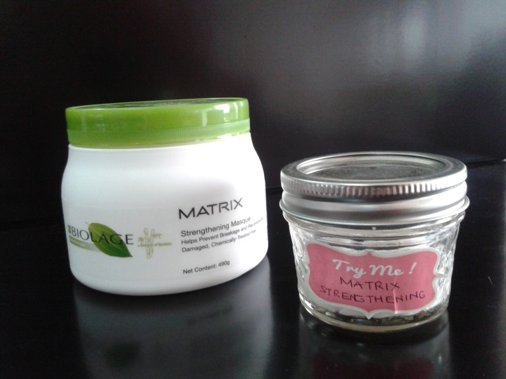 Pas hair spa saya pakai ini. Cocok buat yang rambutnya agak rontok kayak saya. 