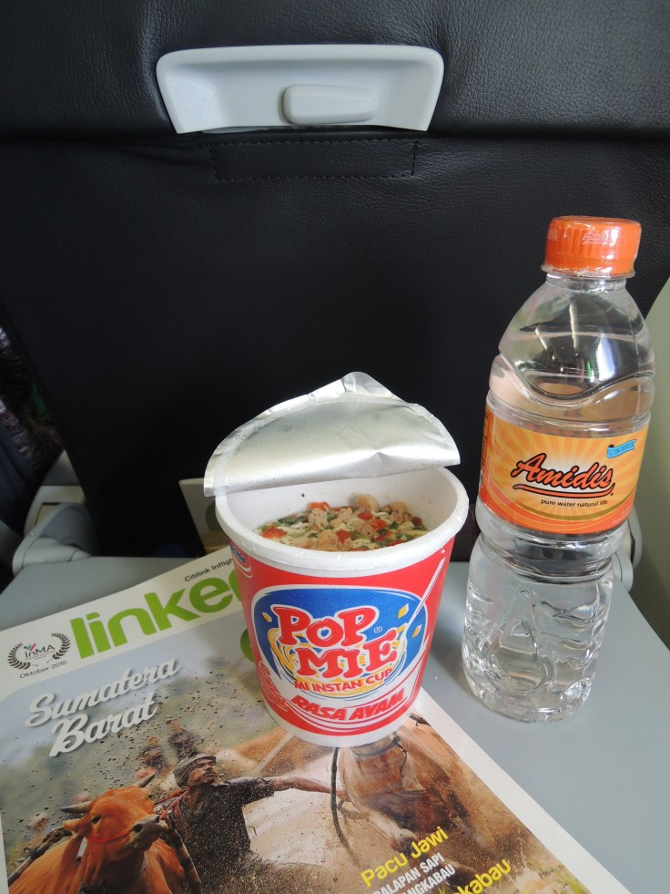 Nah, kalau yang ini pesanan saya. Wkatu itu agak dingin, jadi saya pengen yang anget-anget.