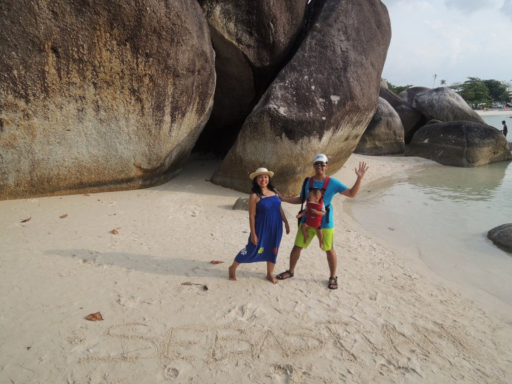 Liburan seru dengan bawa bayi? Bisa koook. Bisaaa! ^_^