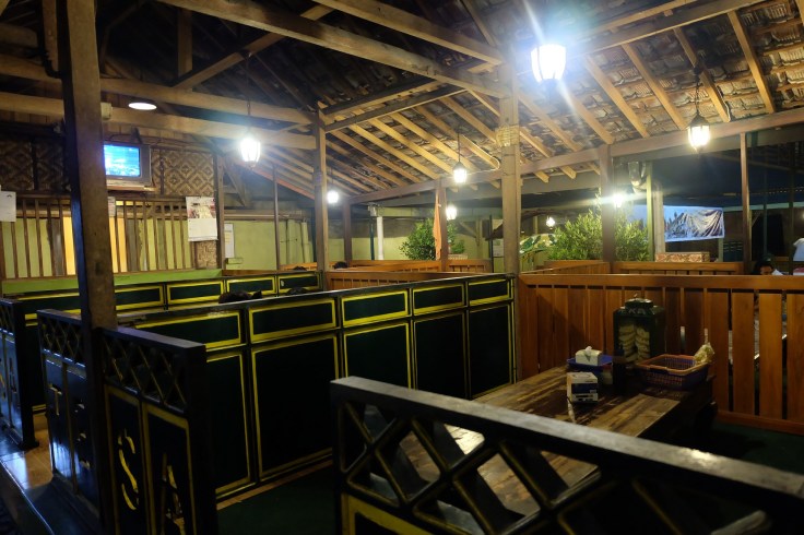Interior Sate Klatak Pak Pong