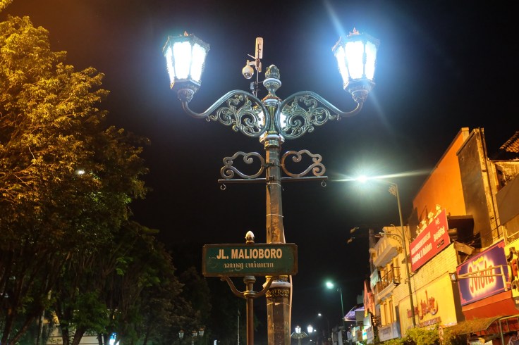 Jalan yang legendaris ituuuh ^_^