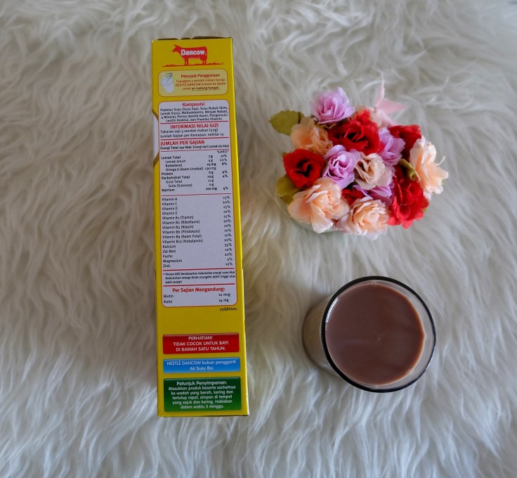 Minum Dancow itu selain bergizi juga mengenang masa kecil banget ;)
