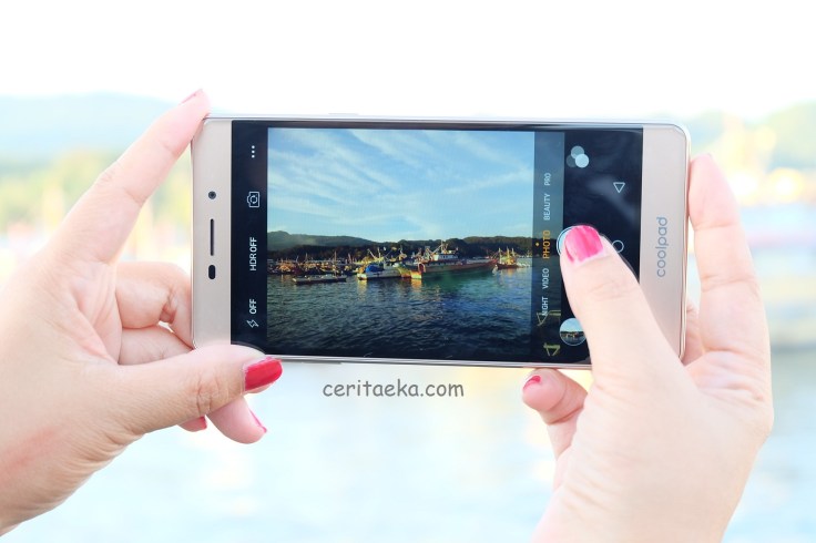Kenalin nih Coolpad Sky 3 yang saya tenteng-tenteng pas Trip #ColorfulBitung tempo hari